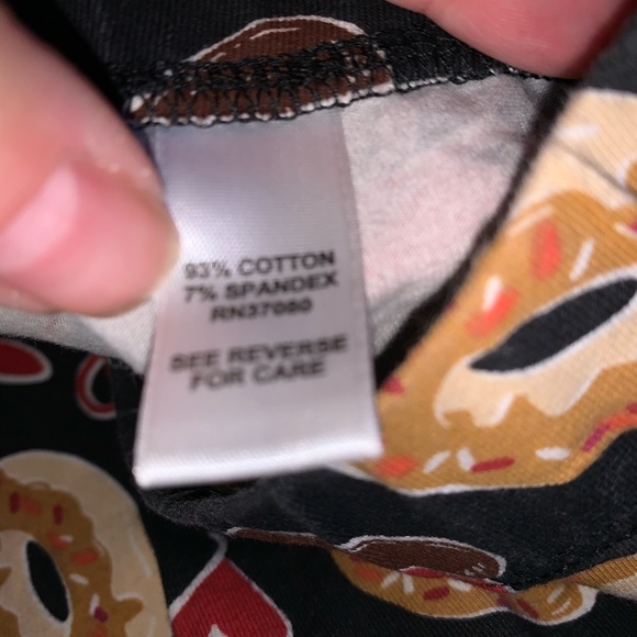 C Est. 1946 Donuts and Coffee Leggings Size Small - Picture 5 of 5